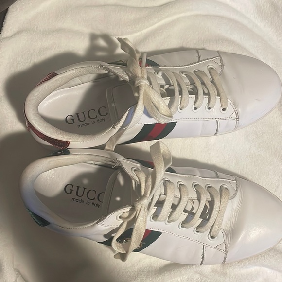 GUCCI MENS LEATHER SNEAKERS - Picture 1 of 8
